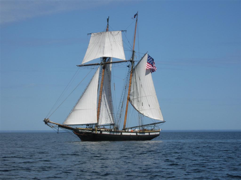Pride of Baltimore II, tall ship arriving Marquette 22 Jul 11